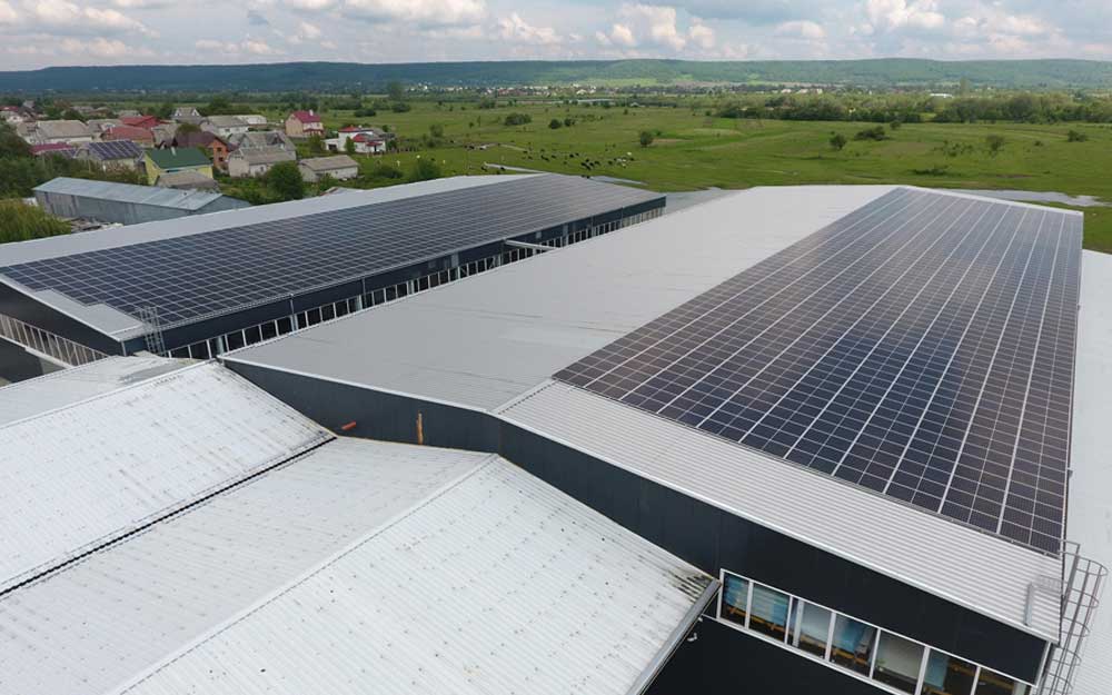 1MW Commercial Solar Power Plant in UK